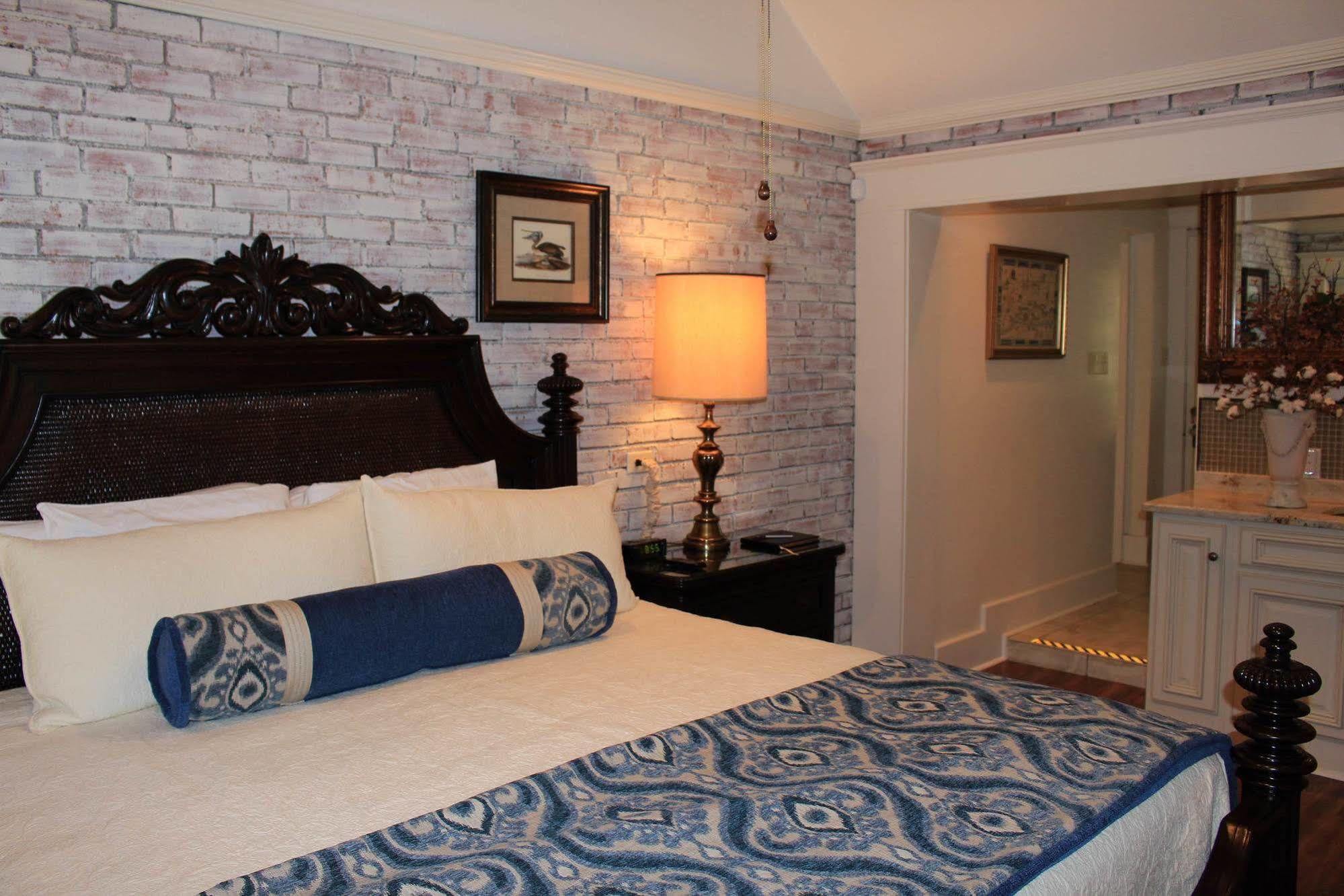 The Good House B&B Натчиточес Экстерьер фото